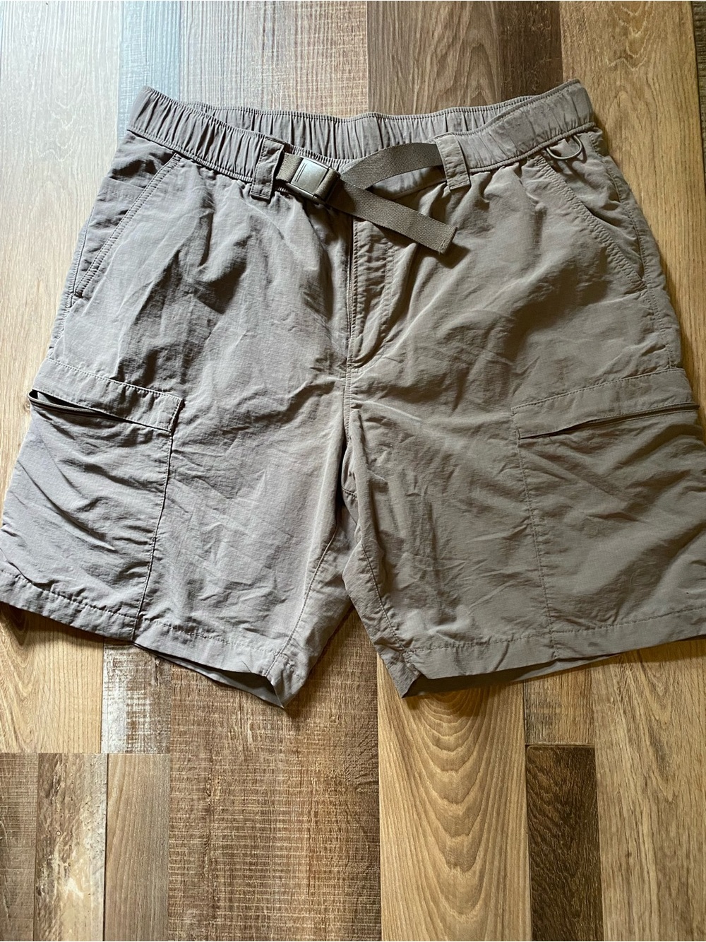 Sonoma Men's Taupe Cargo Shorts with Built-in Webbing Belt